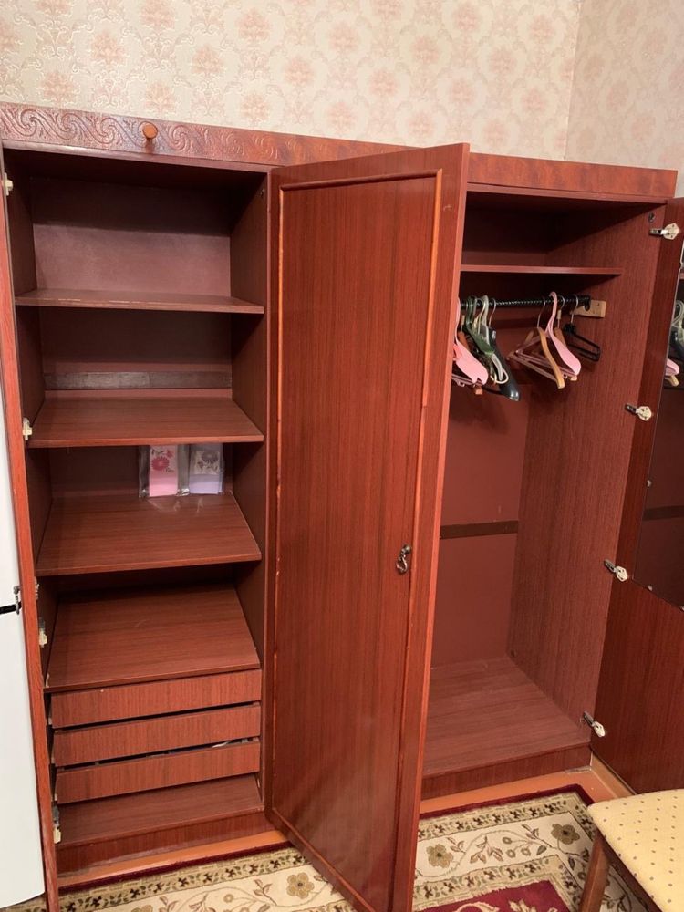 Продам шкаф в хорошем состоянии!