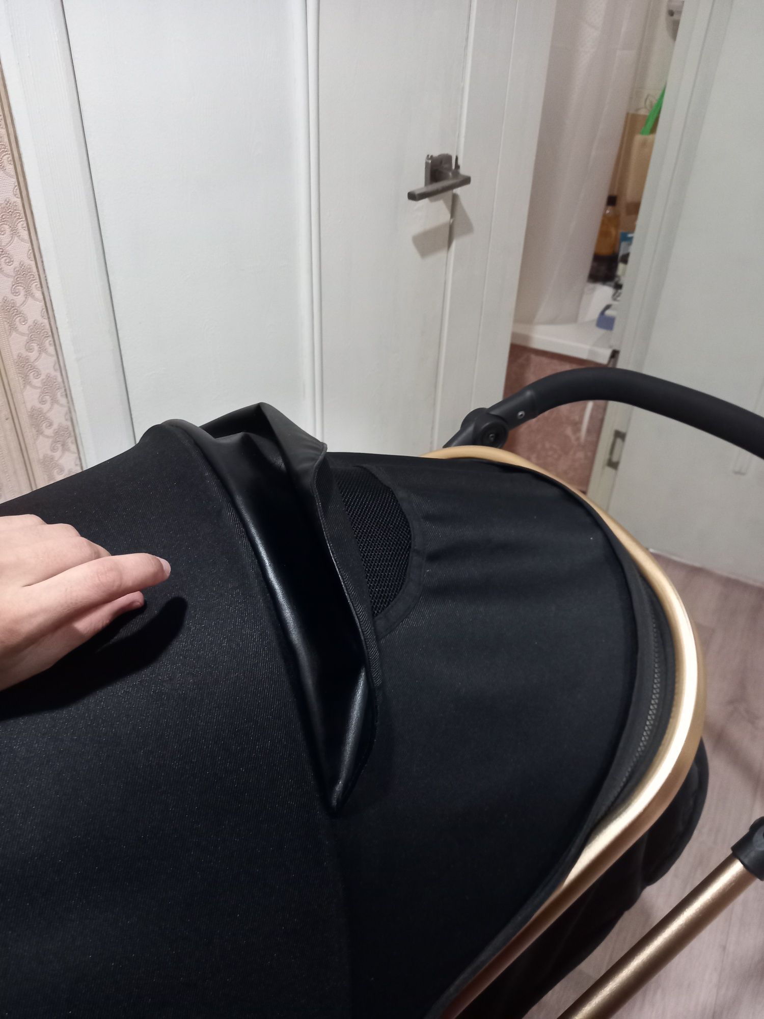 продам коляску с рождения всесезонная