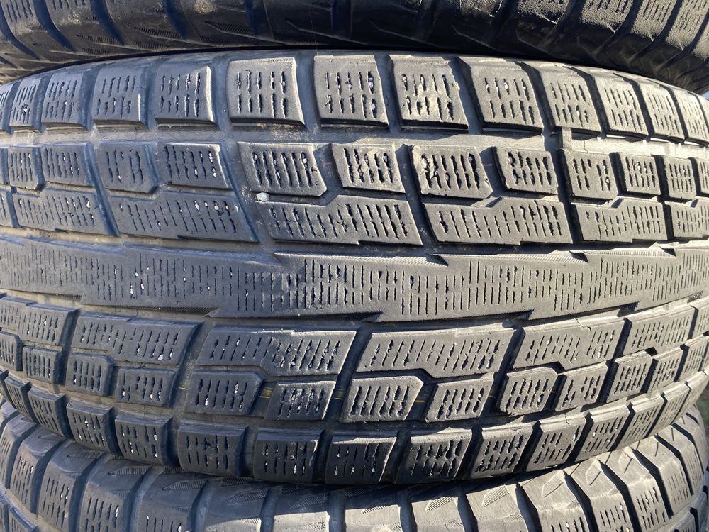 Комплект зимние шины 285/65/17 285/65R17 Yokohama.