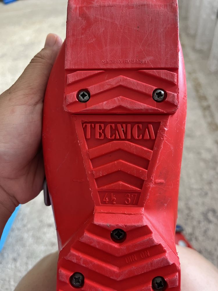 Продам обувь для лыжи