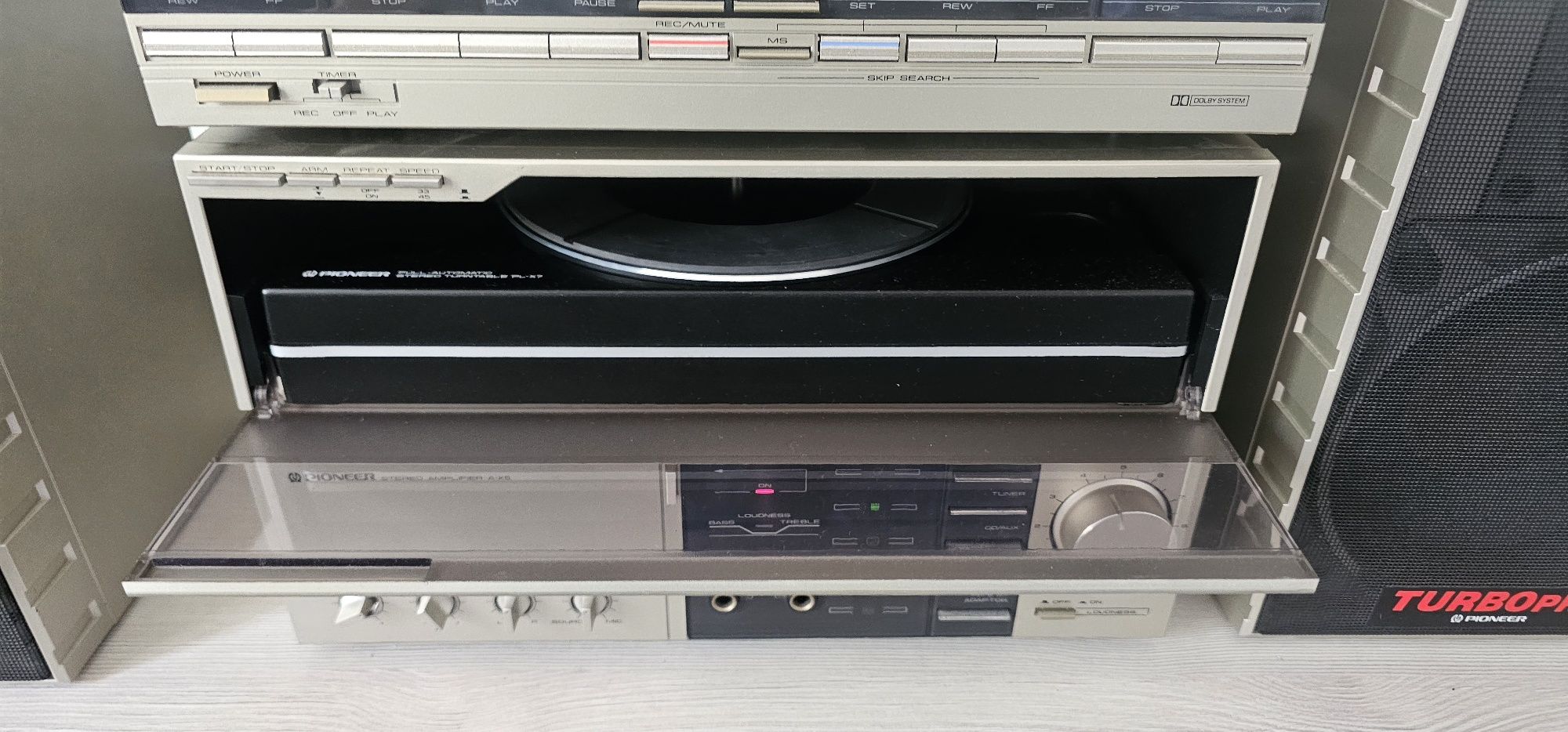 Музыкальный центр pioneer