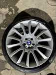 Продам оригинальные диски с резиной bmw