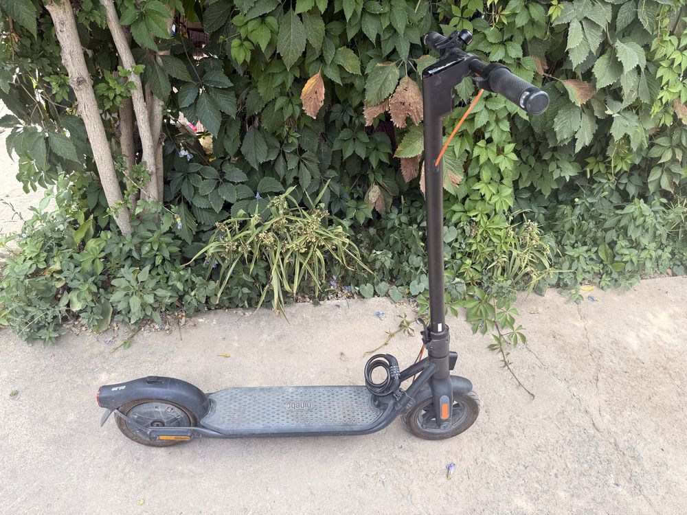 Электросамокат Segway