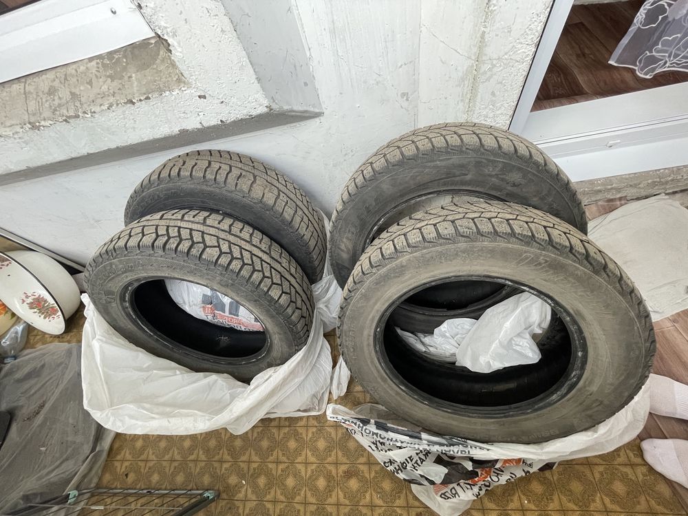 Зимня резина 185/65 R15