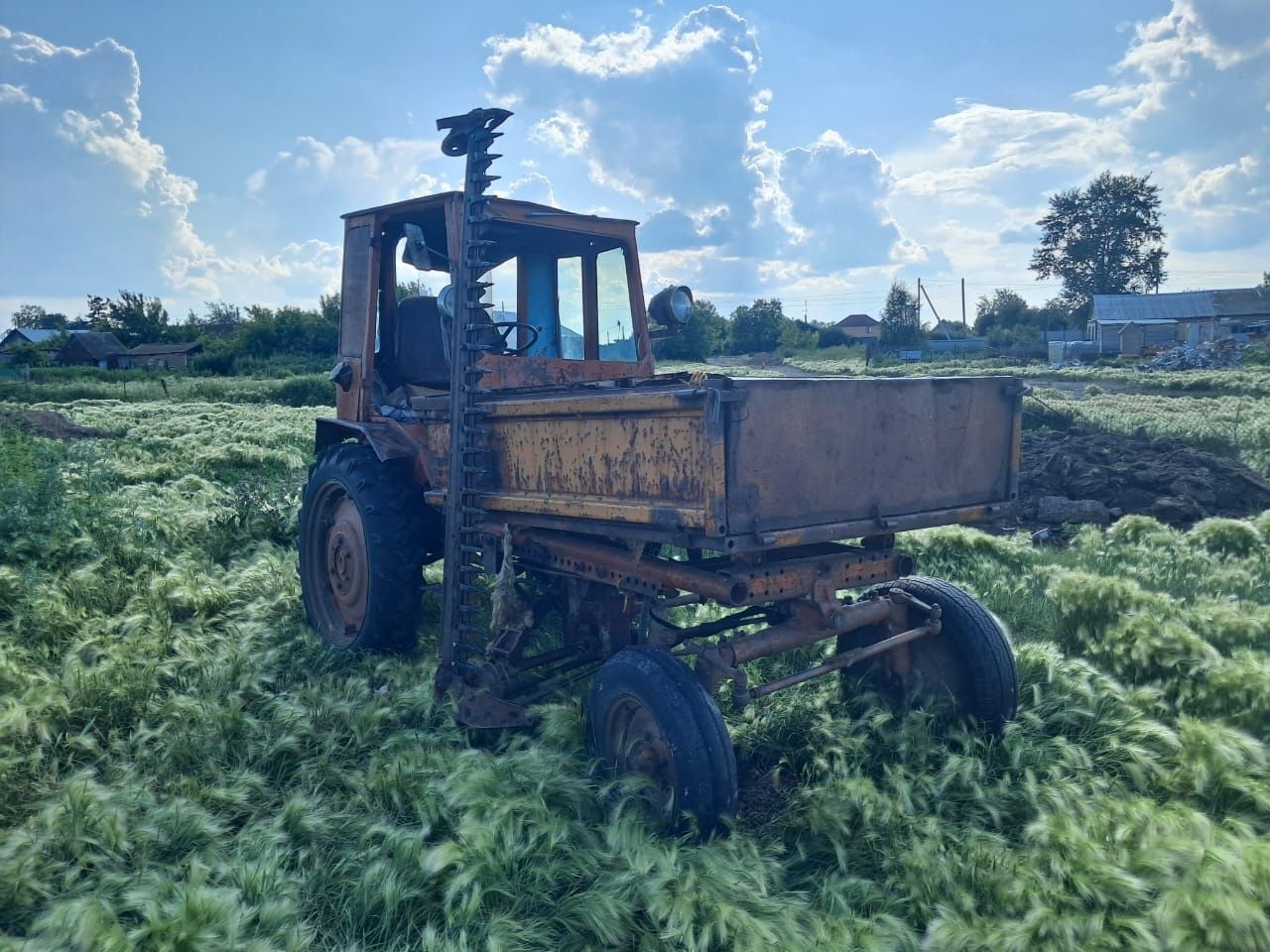 Продам трактор Т-16