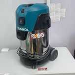 А8 / Строительный пылесос Makita VC3011L