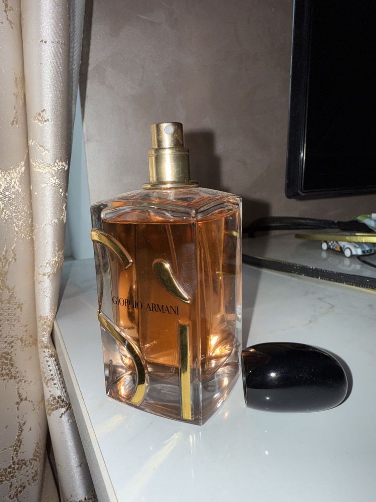 Парфюм Armani Si Intense