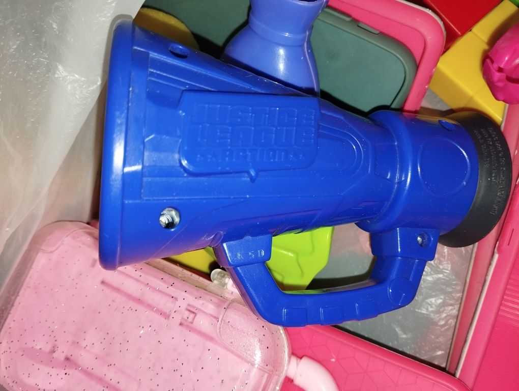 ***Продам самокат и игрушки
