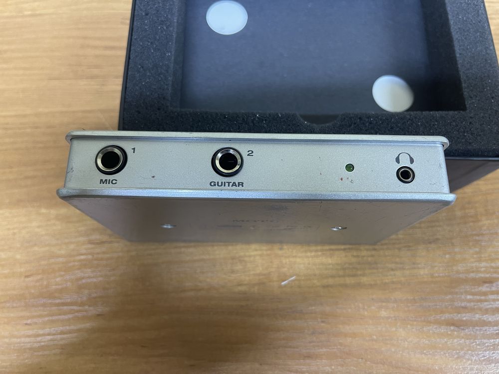 Продам Звуковую карту USB MOTU MicroBook
