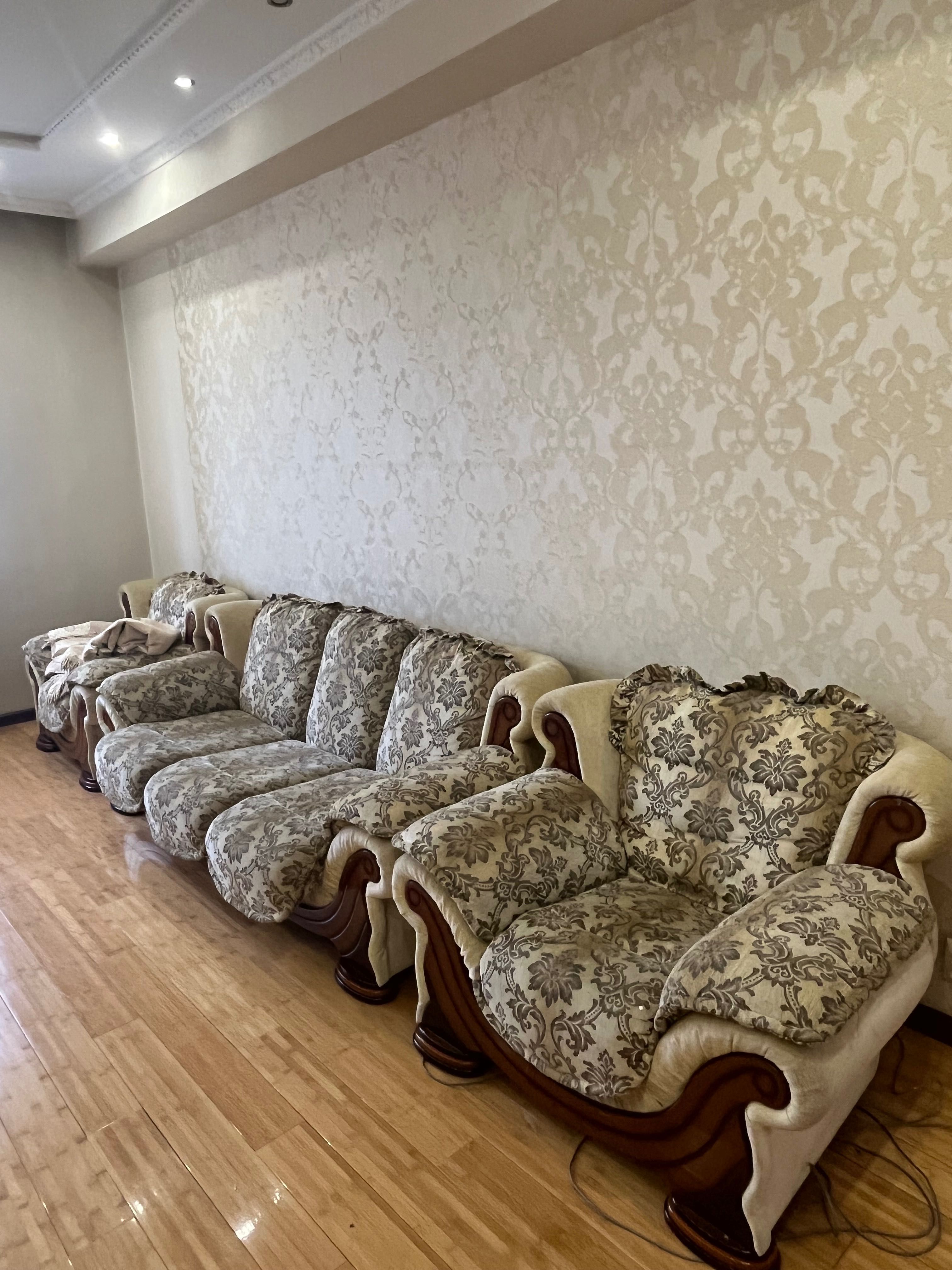 Диван и кресла качественные