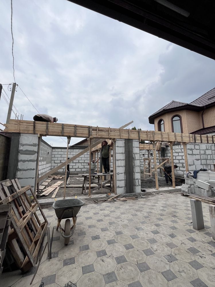 Узбек бригадалар у нас 15-20 бригад