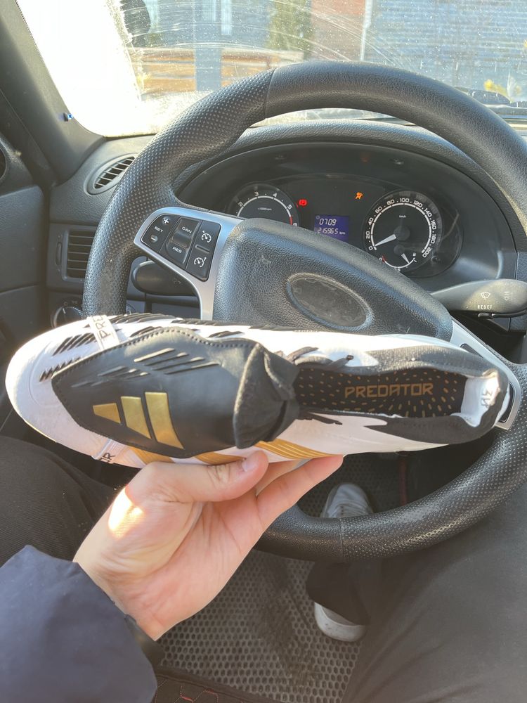 Бутсы 43 Размера Adidas Predator