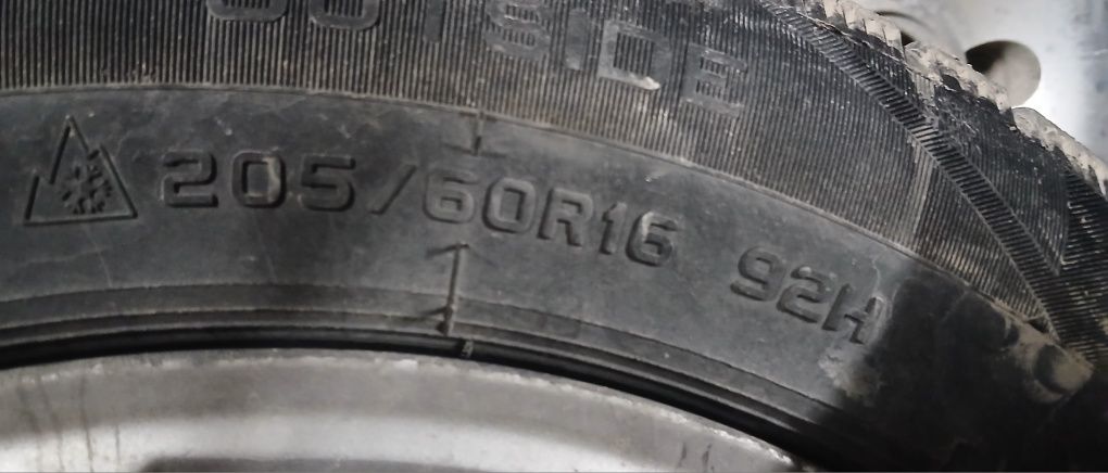 Ауди А6 С4 100 титанка
