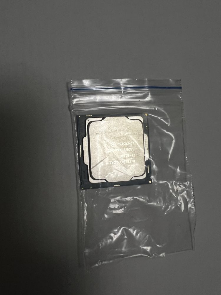 Процессор IntelCore i3-8100