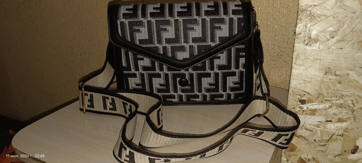 Сумка под fendi тг