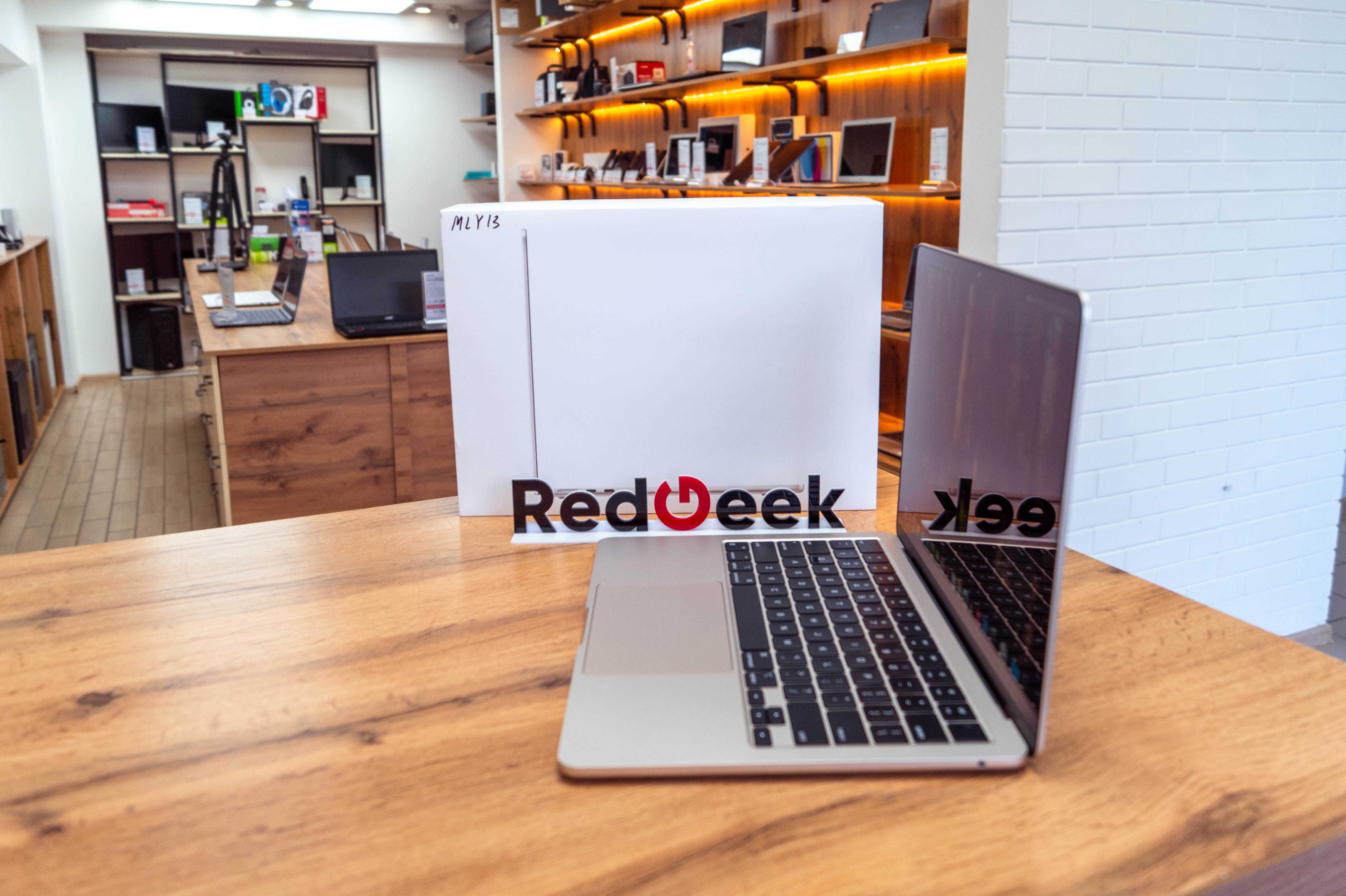 MacBook Air 13.6" | M2| 8GB/256GB |Магазин Red Geek