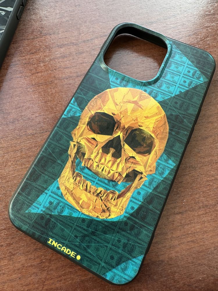 Продам чехлы на Iphone 13 pro