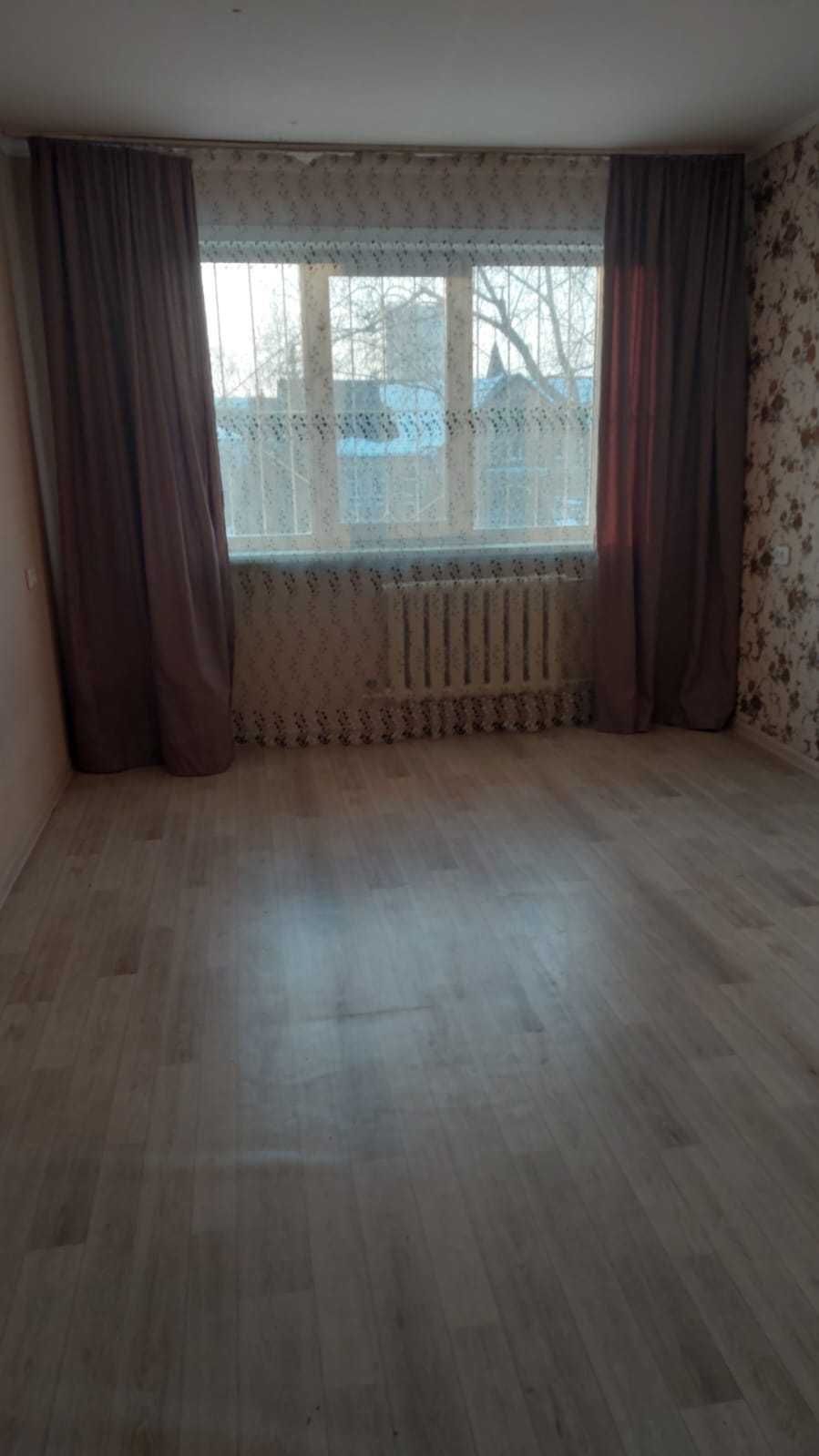 Продам 2к кв в панельном доме на среднем этаже!!!