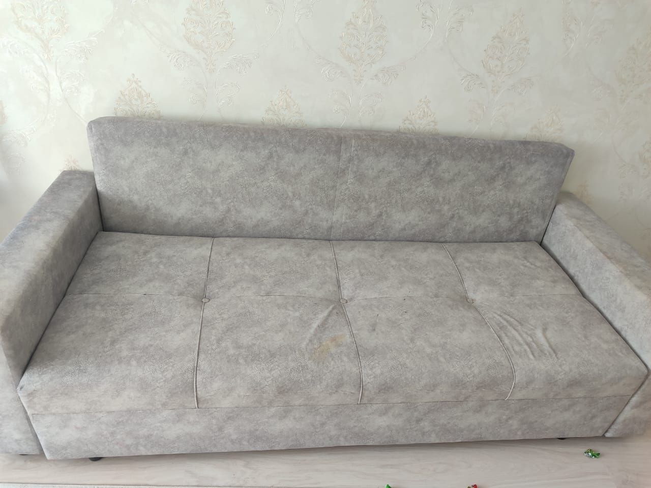 Продам диван в хорошем состоянии