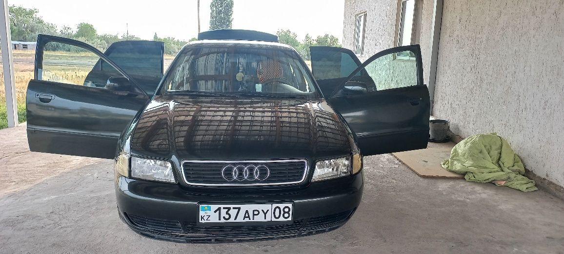 Срочно продам Ауди А4