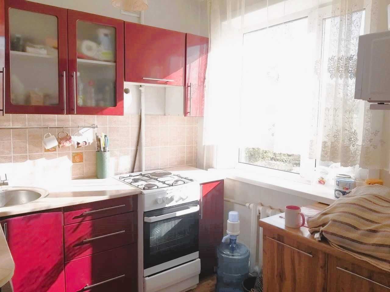 Продам 4-комнатную квартиру 1-квартал Майкудук 2-этаж.