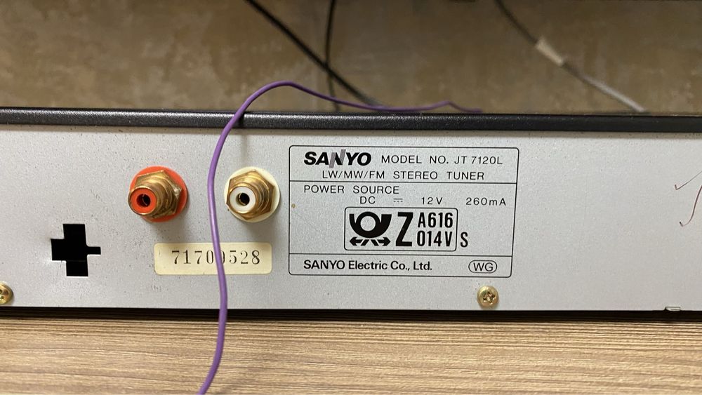 Цифровой фм тюнер/FM tuner SANYO JT 7120L