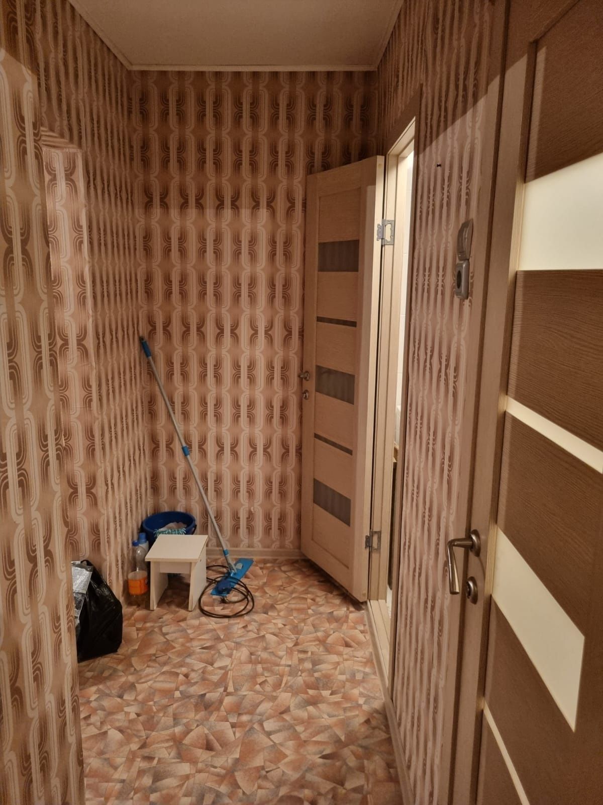 Сдам 2 комнату кв
