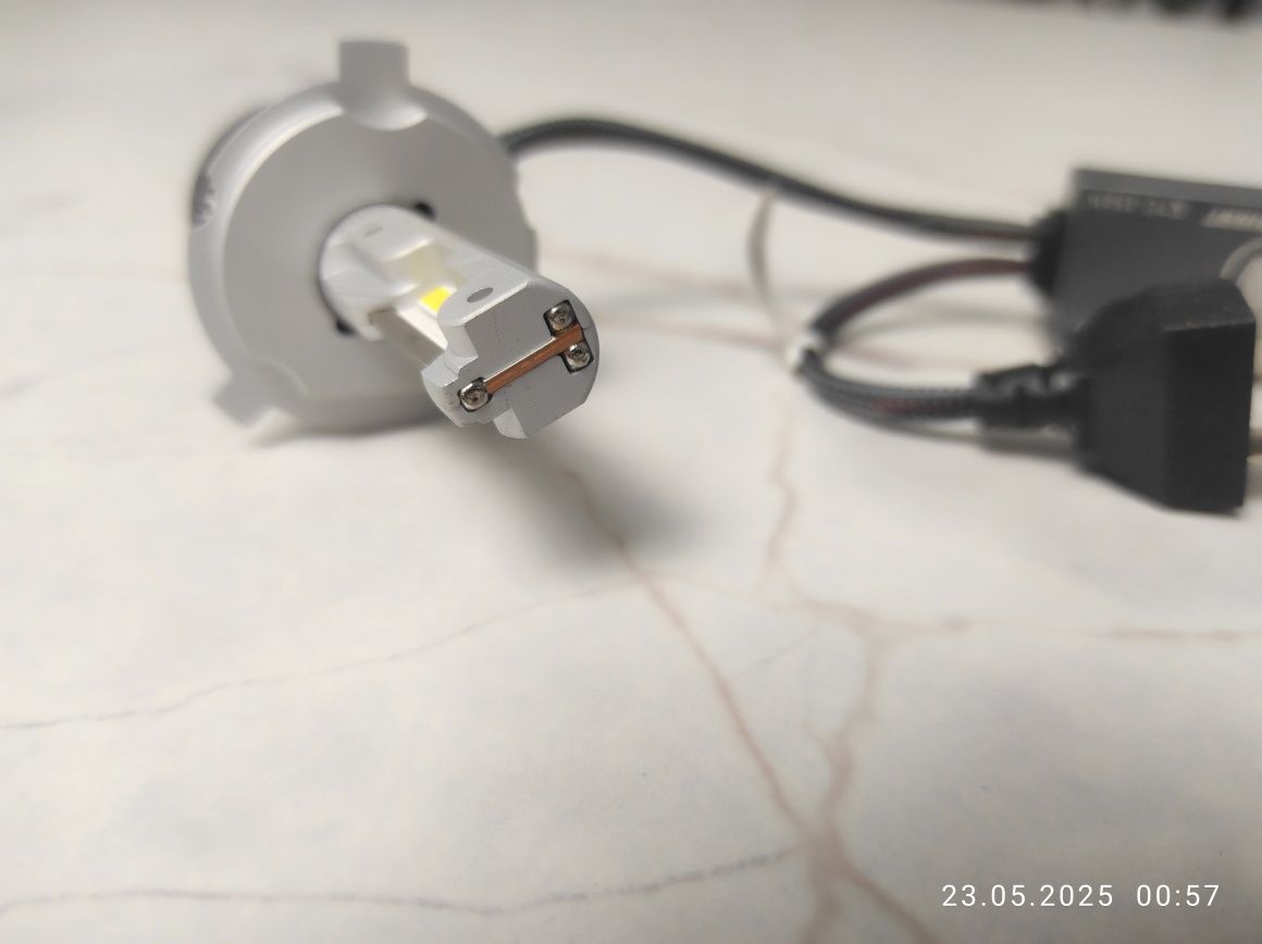 LED лампы H4 DawnKnight K7C — комплект 3 шт (2 б/у + 1 новая)