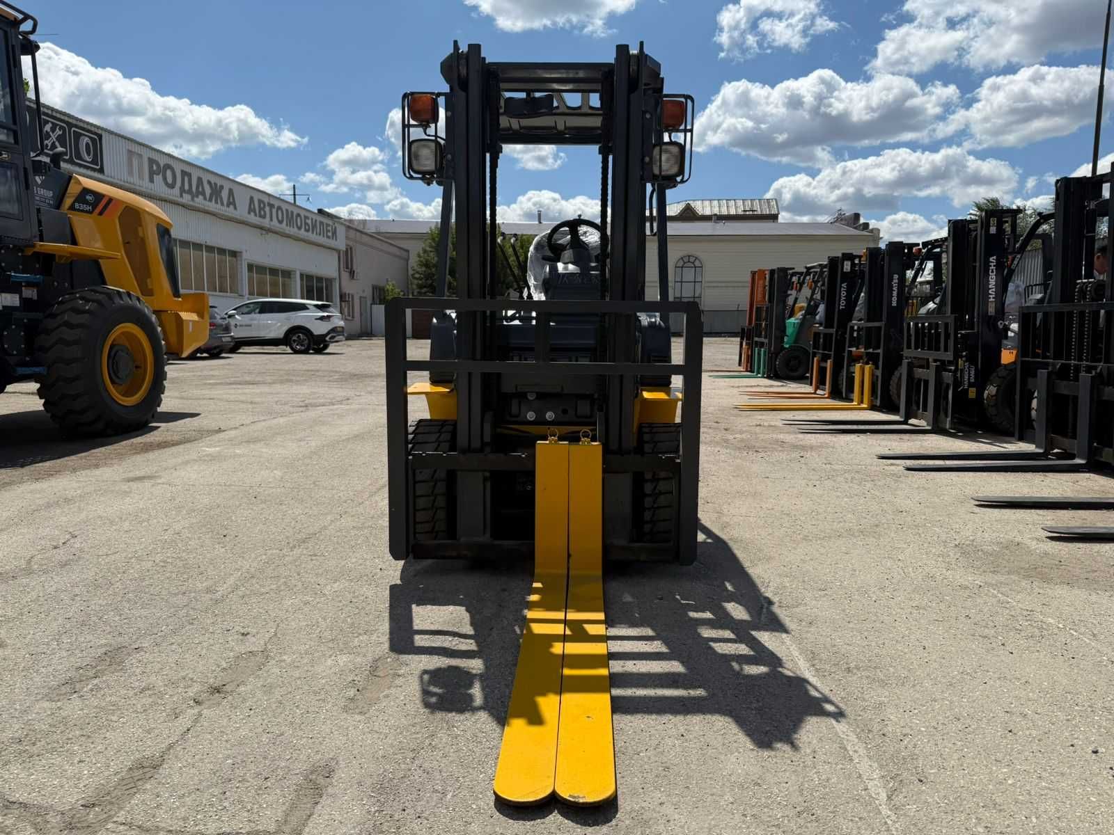 Японский Вилочный погрузчик KOMATSU FG20T-17