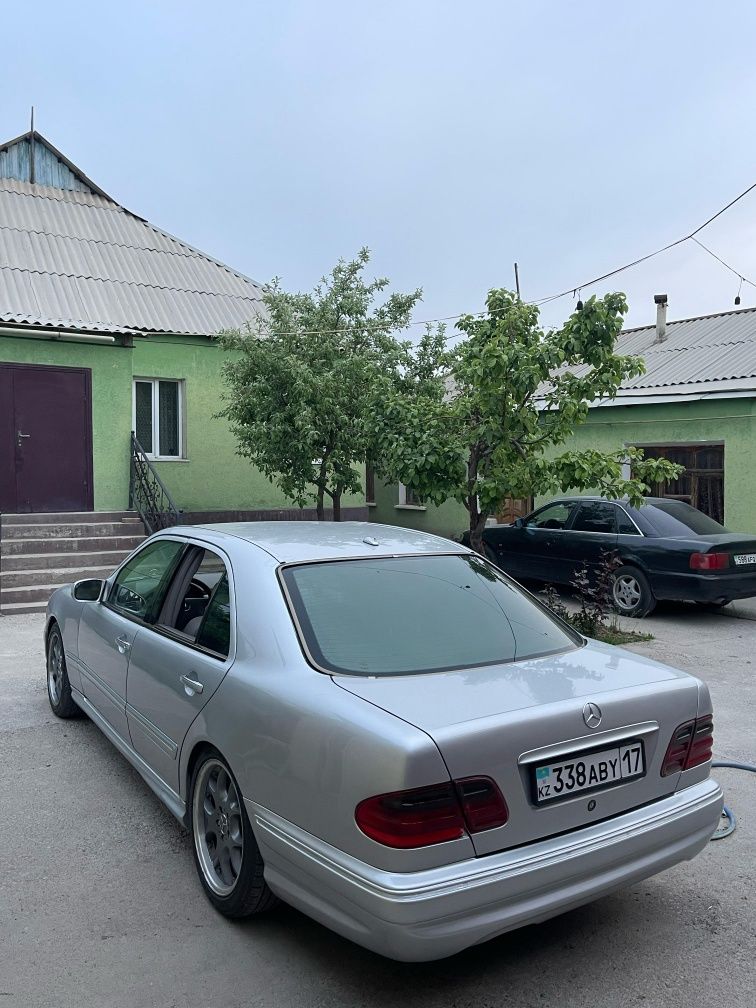 Мерседес 210 5.5 бампер фары пароги