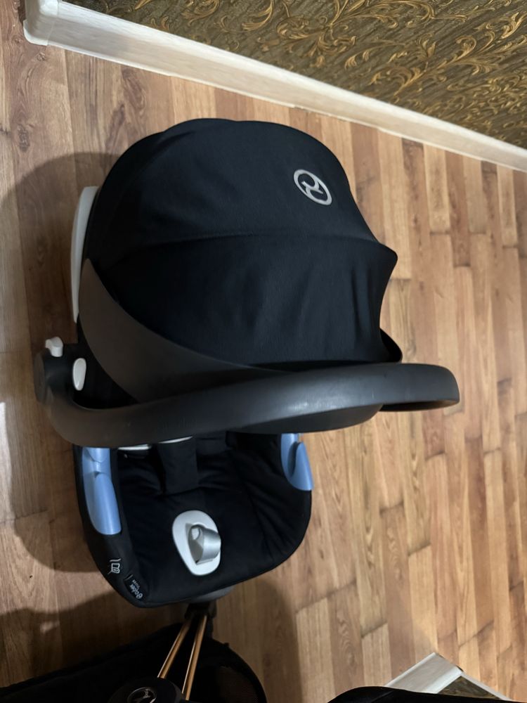 Продам автолюльку Cybex с рождения в отличном состоянии