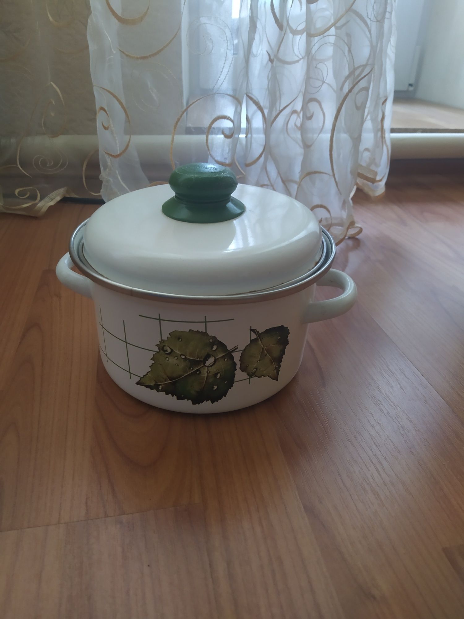 Блинница, кастрюли эмалированные
