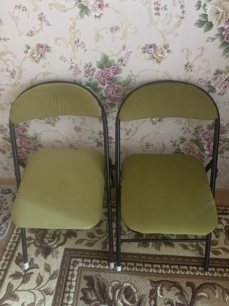Продаются стулья !
