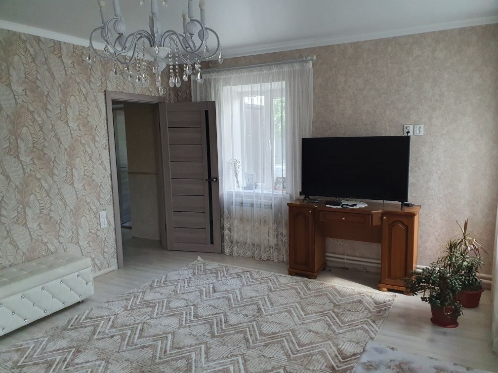 В кредит не пойдет. Продам частный дом, район Хлебокомбинат.