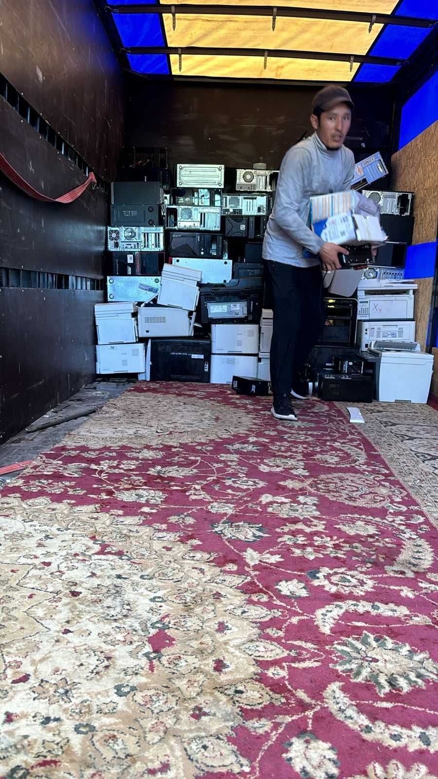 продам системные блоки плюс мониторы дешево