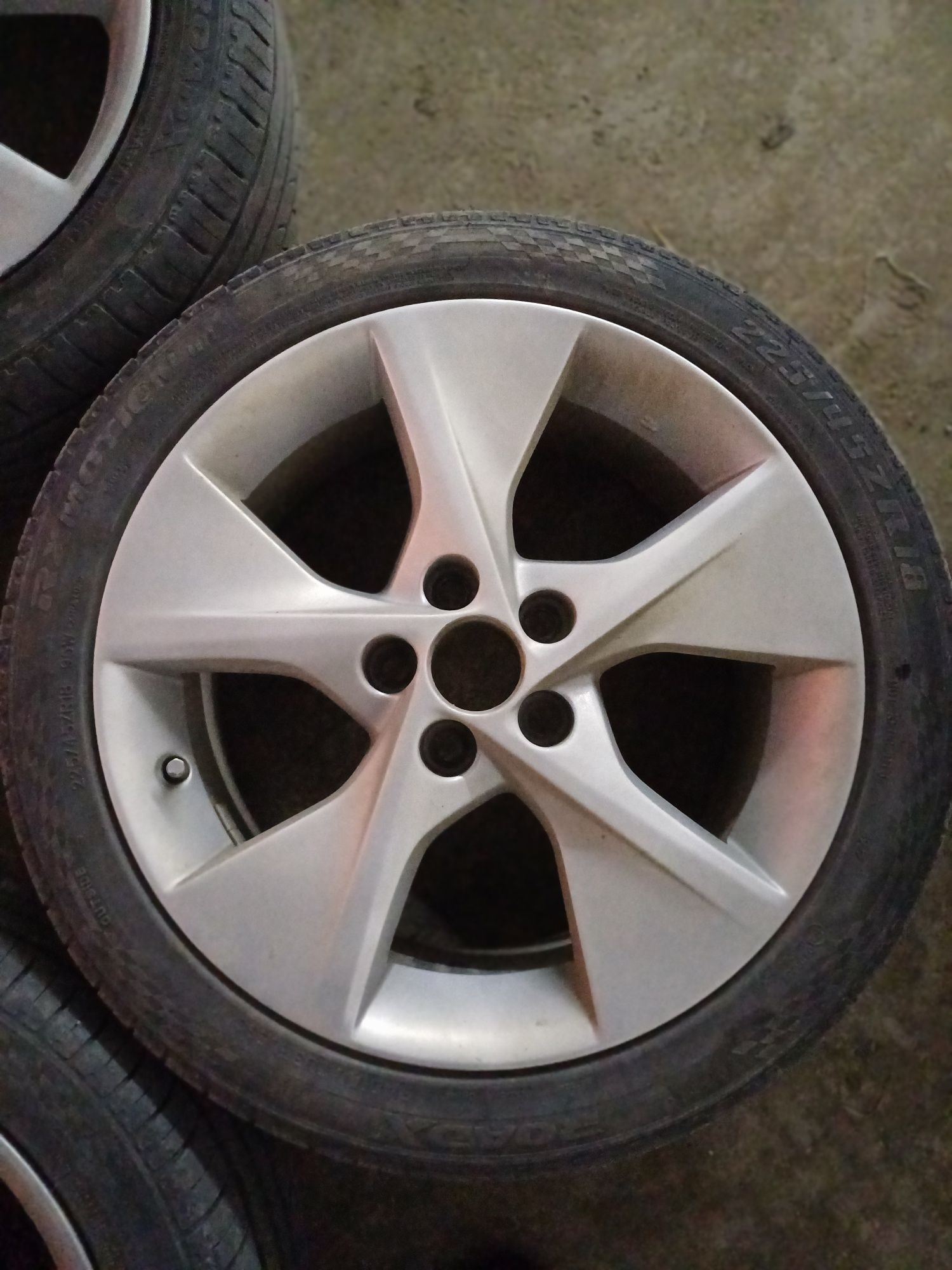 Продам оригинальные диски Toyota