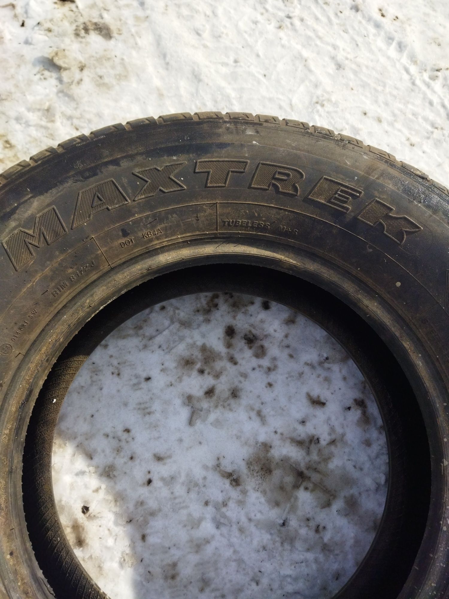 Продам шины бу 285/65/17