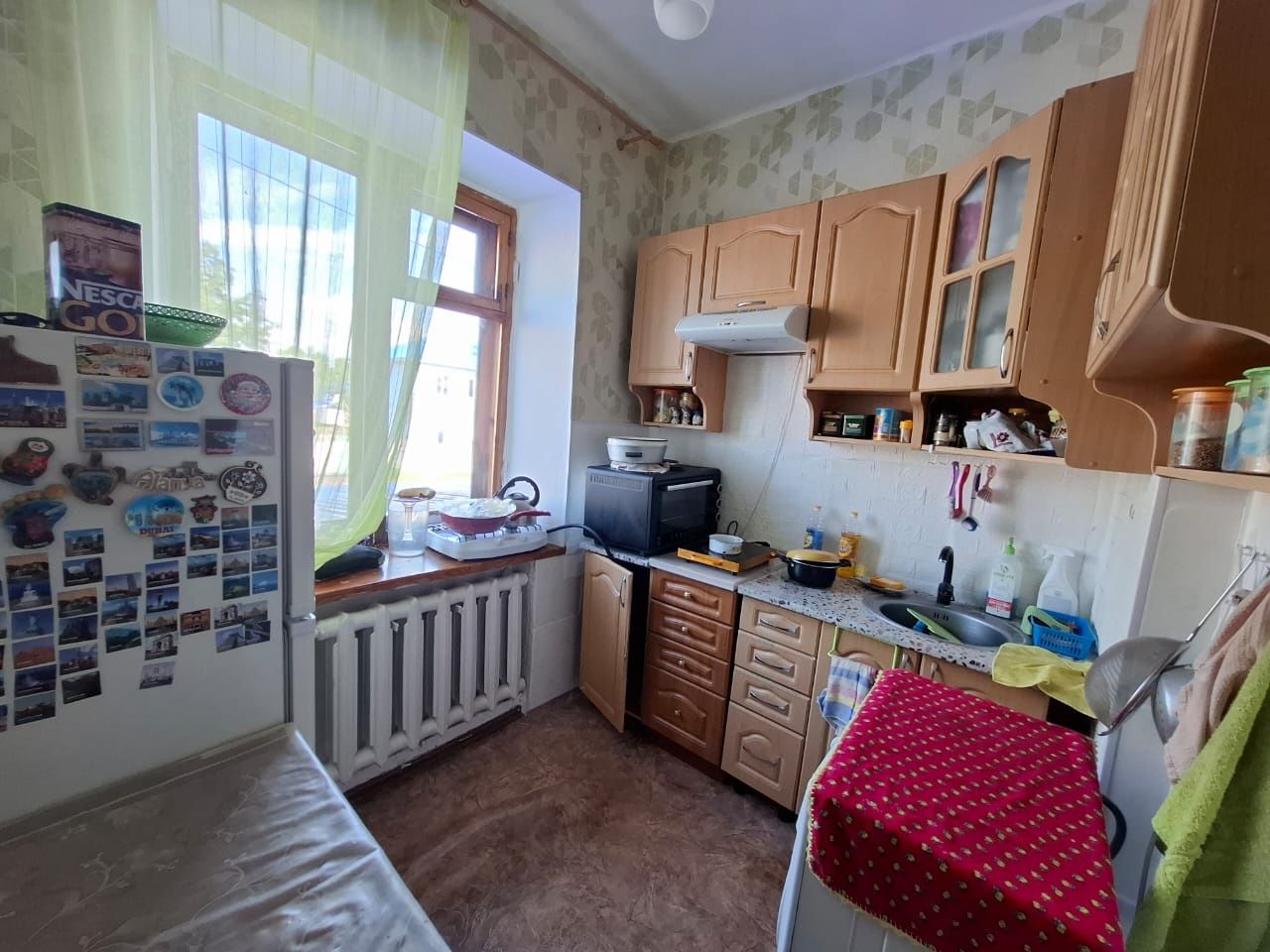 Продам 2х ком квартиру район Каз.театр.