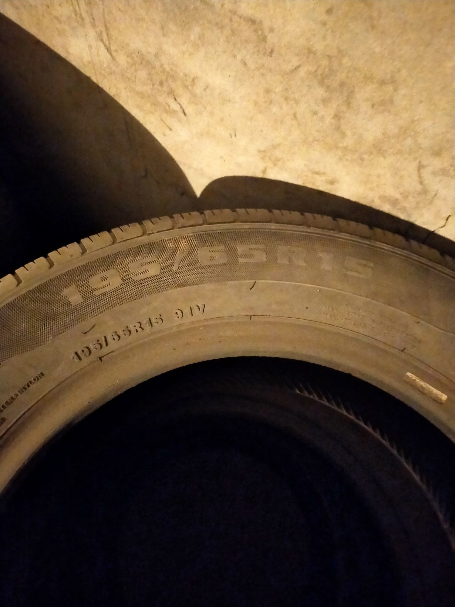 Автошины фирма Yokohama 215,60,16
