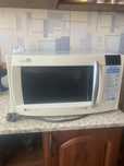 Продам бу микроволновку LG