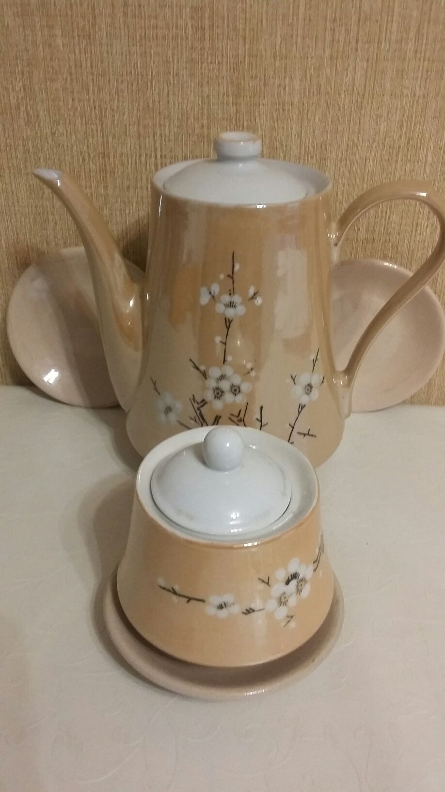 Продам чайный ,кофейный сервиз..