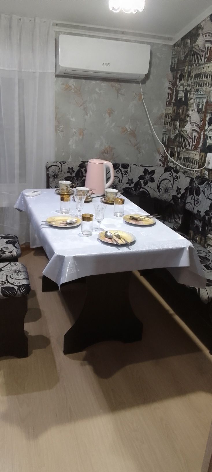 1-комнатные.Цум.Рахат Сутки-10000 Ночь-8000 Час-1500