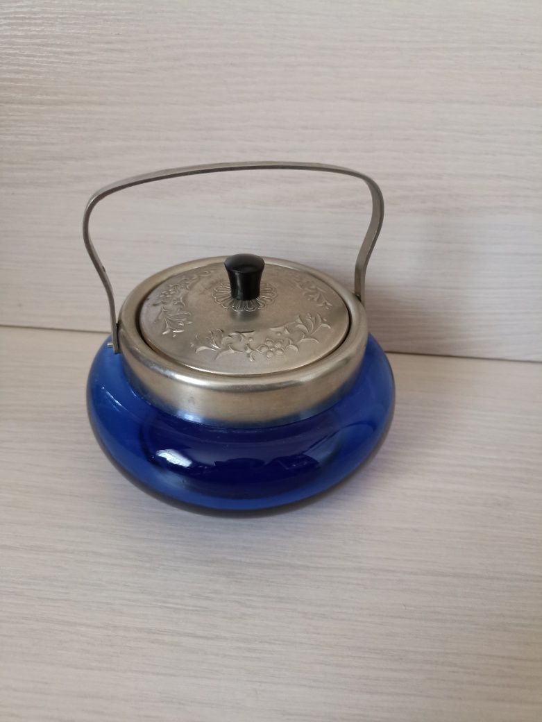 Продам сахарницу СССР.