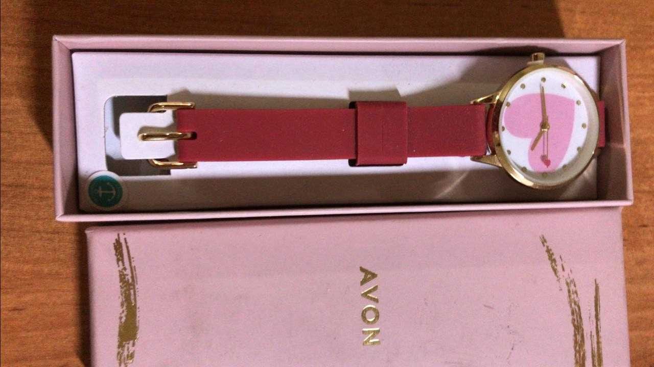 Женские наручные кварцевые часы от AVON