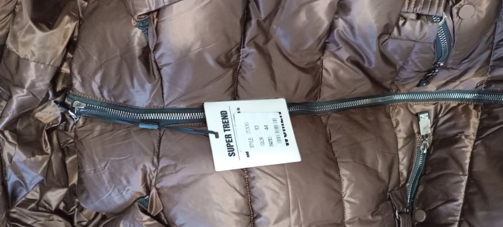 Продам женский пуховик,зима,новый,42-44р.