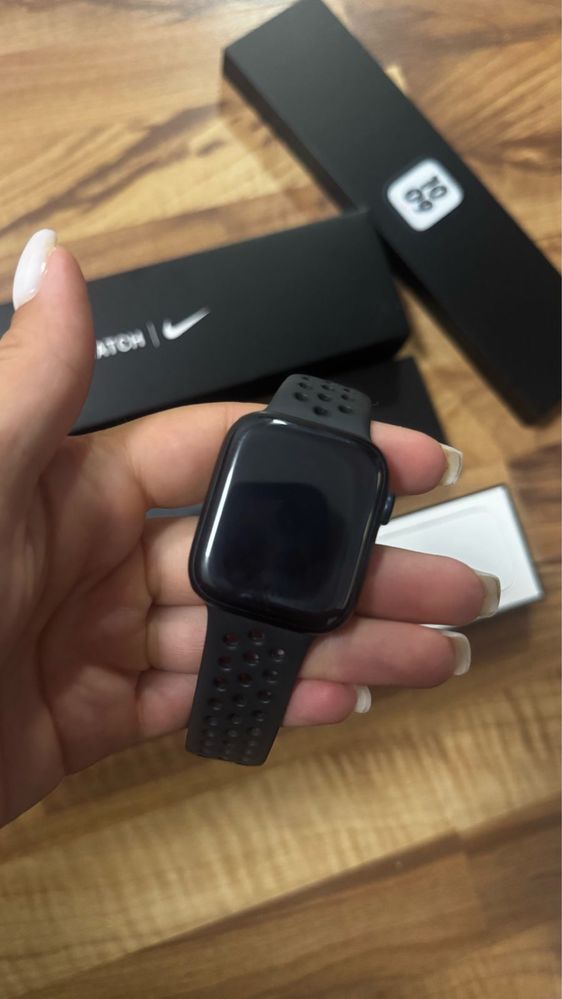 Apple Watch Series 7