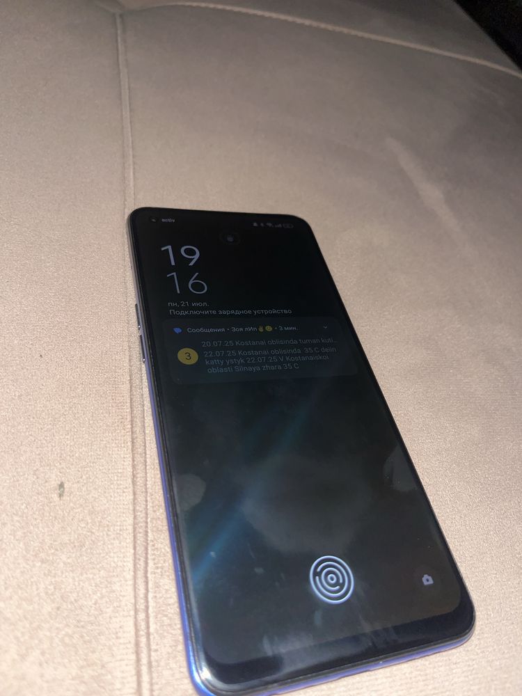 Oppo A74 128гб синего цвета в хорошем состоянии