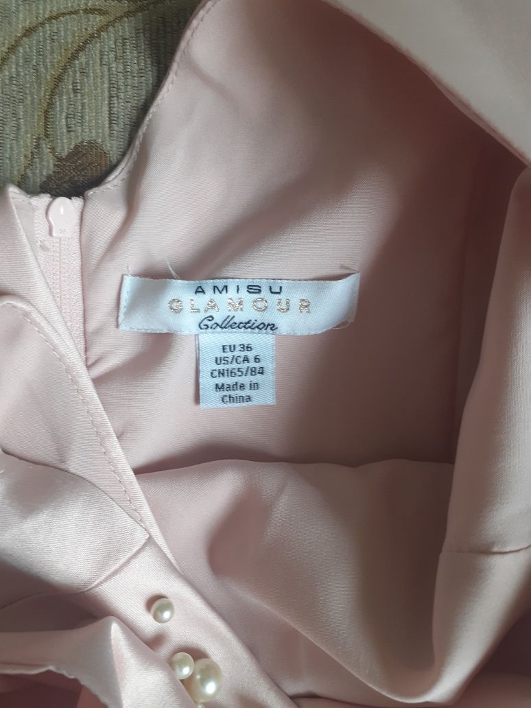 Продам платья на стройных дедушек