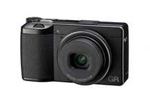 Компактный фотоаппарат RICOH GR III