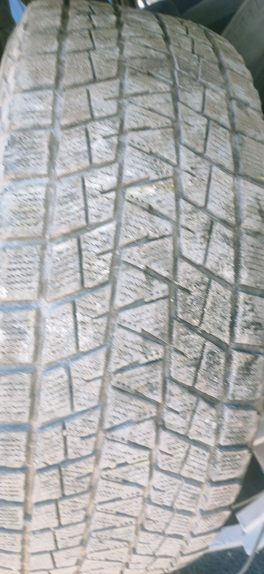 Шины 265 65 R17в Хорошем состоянии